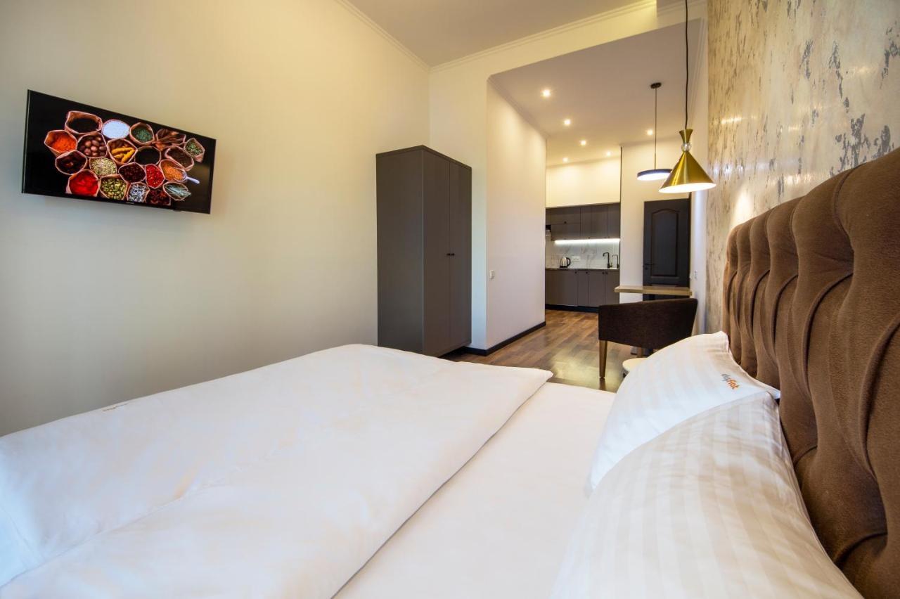 Apartments On Ploshcha Ukrainskykh Heroiv Kijev Kültér fotó