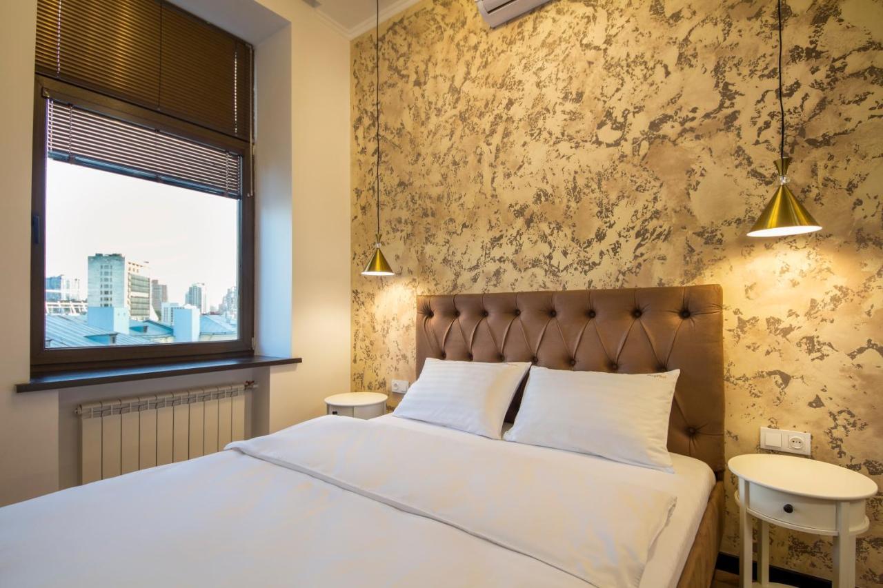 Apartments On Ploshcha Ukrainskykh Heroiv Kijev Kültér fotó