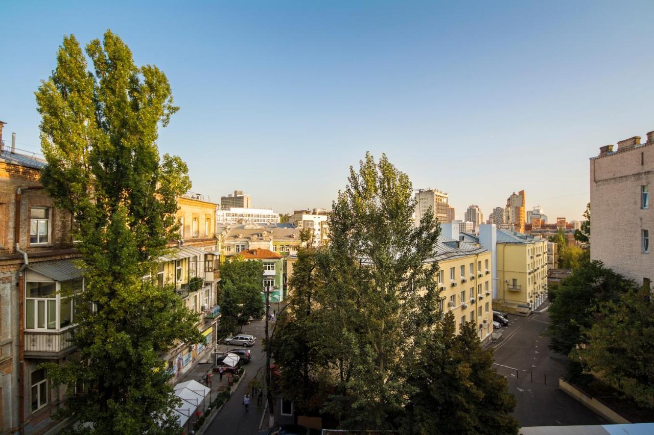 Apartments On Ploshcha Ukrainskykh Heroiv Kijev Kültér fotó